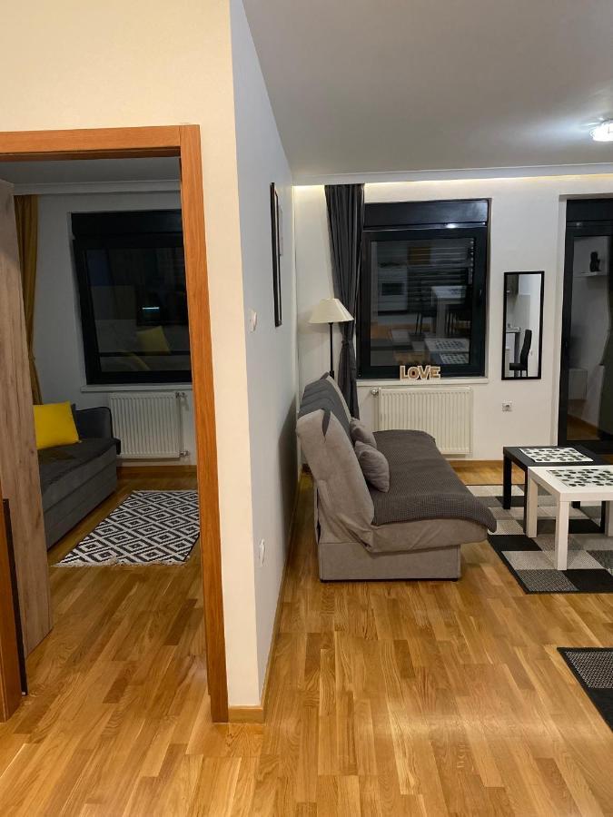 Family Home Nis , Free Parking Esterno foto