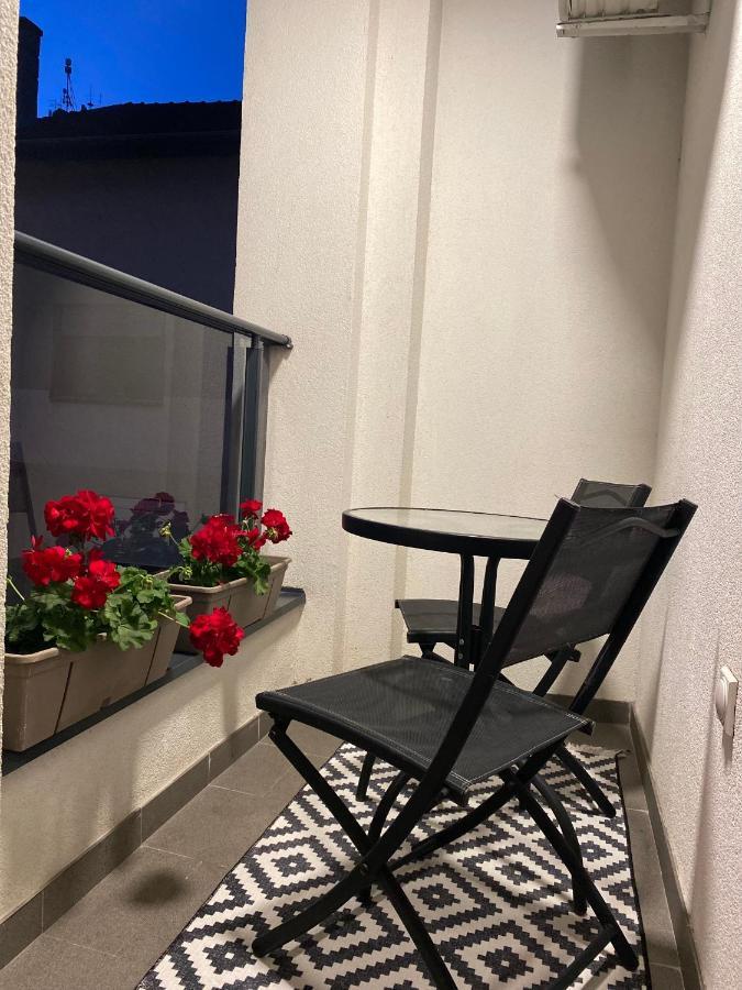 Family Home Nis , Free Parking Esterno foto